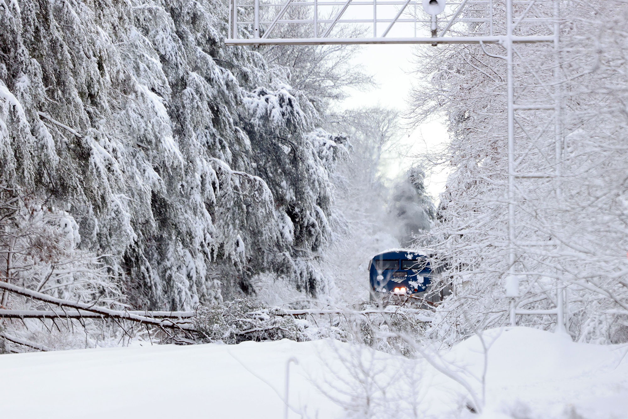 Snow Stall Amtrak in Virginia