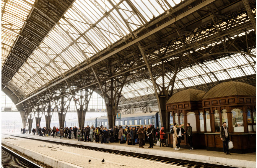Ukraine’s Railway Workers Offer Leadership Lessons from the Front Line