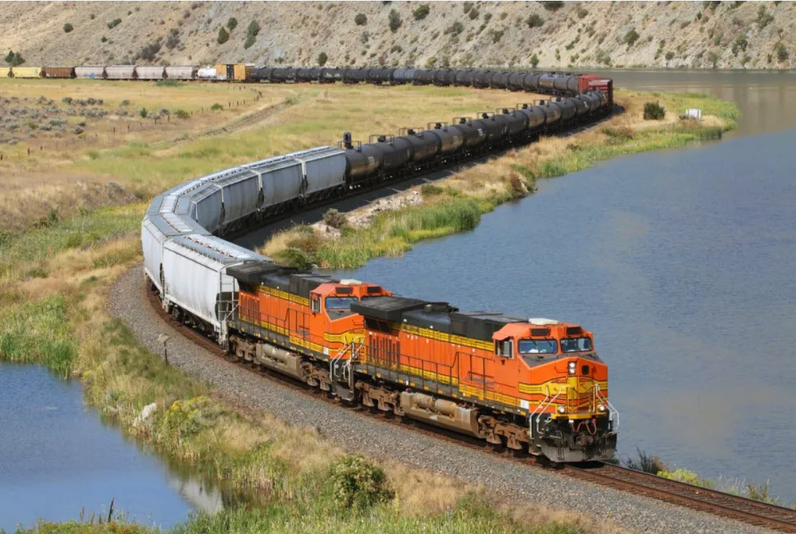 Rail worker strike could imperil $2b per day