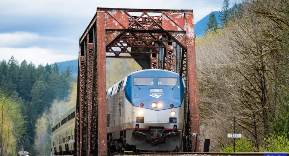 The Best Scenic Long-Distance Scenic Train Trips to Take in the US