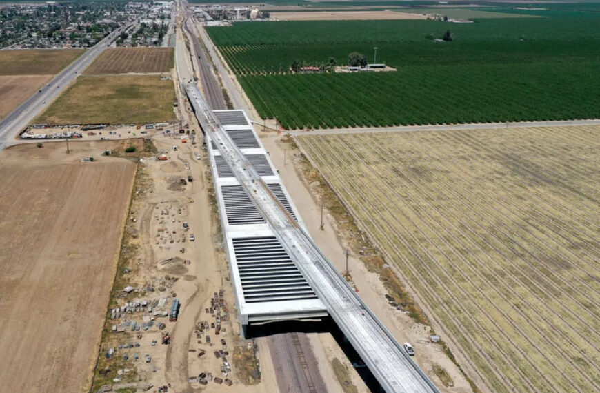 CA’s unbuilt bullet train might lose federal funding